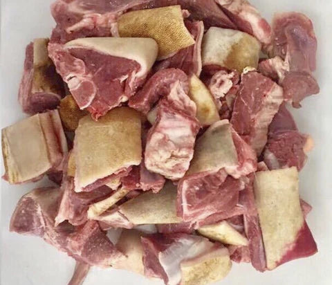 GOAT MEAT SKIN ON 1KG FROZEN